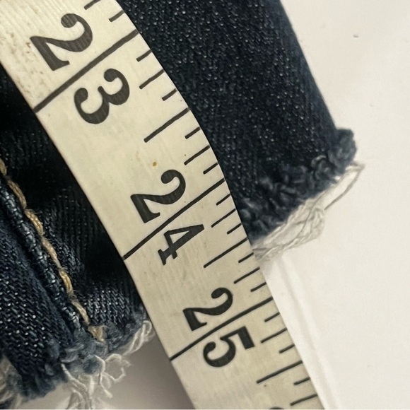 Big Star Venture Slim Fit Capri Frayed Bottom Sz 31R Blue Medium Wash Denim - Picture 10 of 10